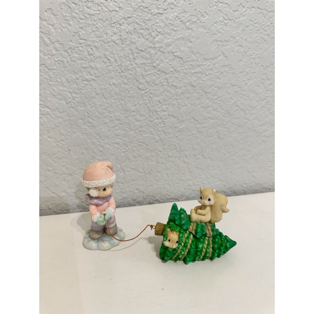 Vintage 2000 Precious Moments Figurine